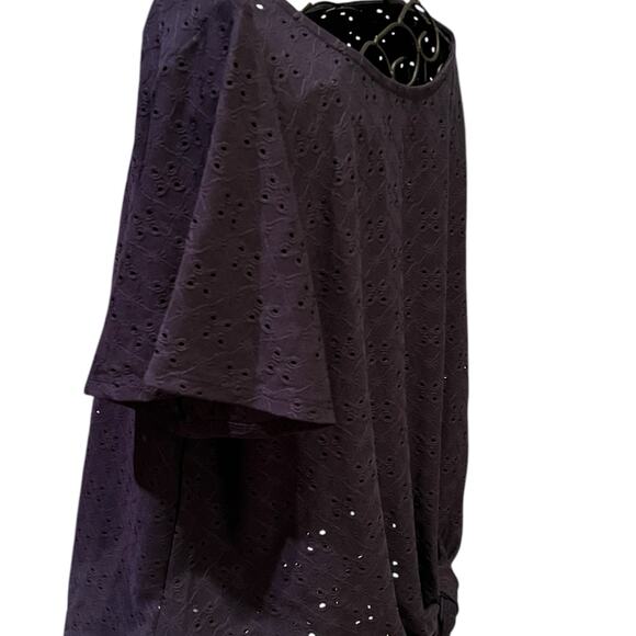 Nanette Lepore Tie Front NAVY Laser Eyelet Missy Tops Short Sleeve Size M 1676 - Picture 2 of 5